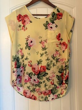 Lily White Yellow Floral Blouse – Short Sleeve Sheer Top – Size L